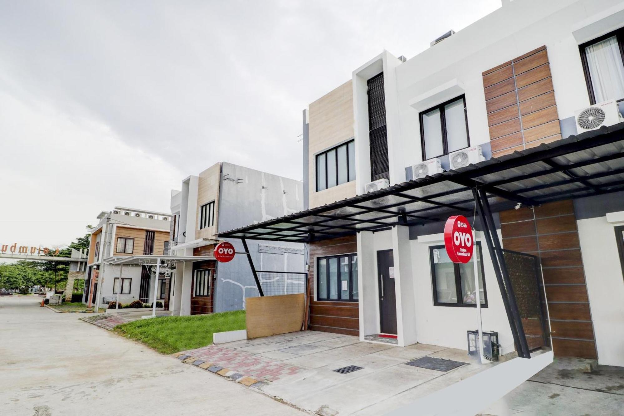 Oyo 90215 Ada Residence Telukjambe 외부 사진